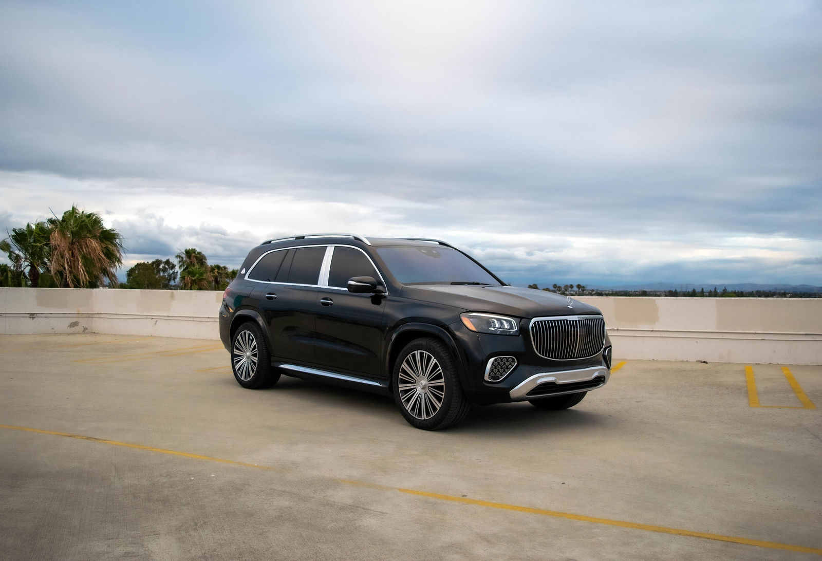 Black Mercedes-Maybach GLS 600 wedding SUV