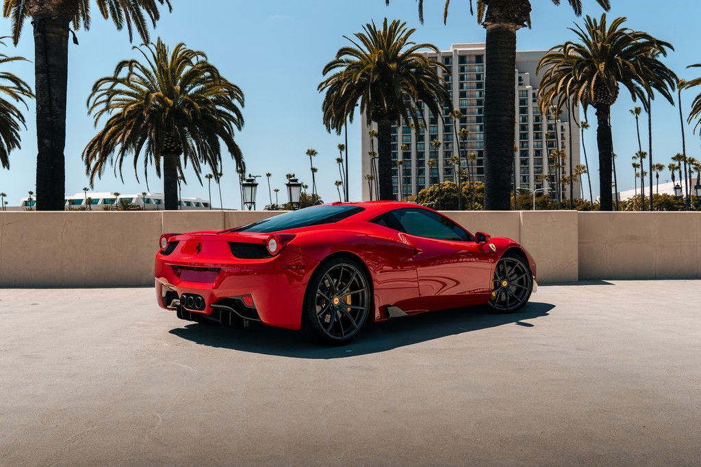 Ferrari 458 Italia photo 1