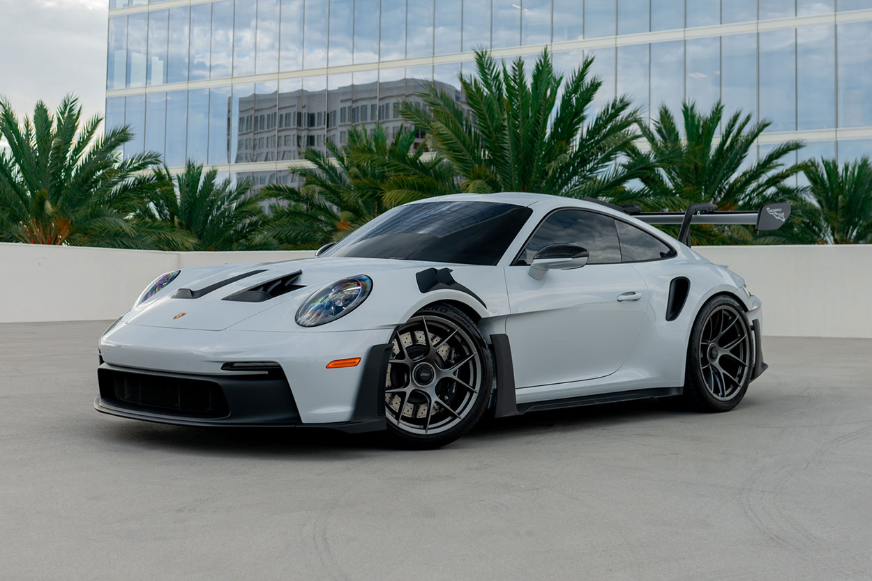 Porsche 911 GT3 RS photo 1